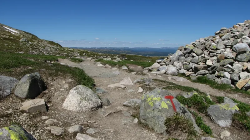 Hiking Trails – Easy mountain walks(1)