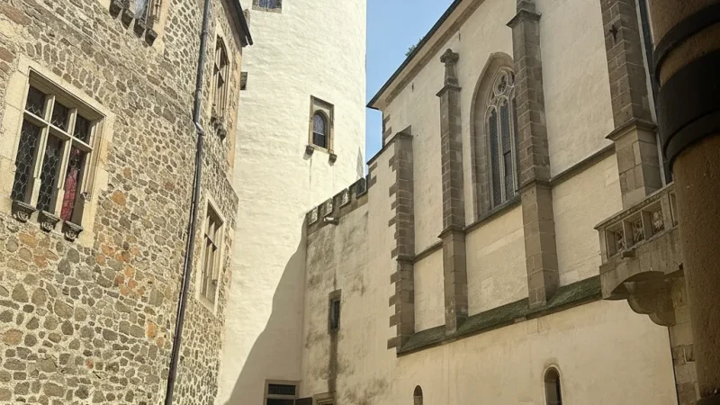 Historic Castle Walls – Defensive Structures(4)