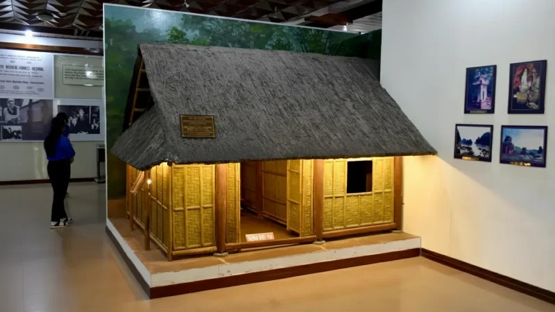 Ho Chi Minh Museum – Cultural exhibits(3)
