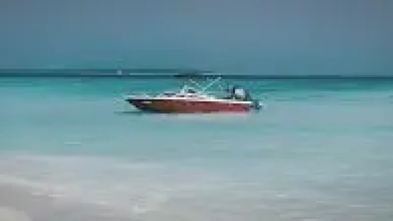 Holhudhoo Beach(1)