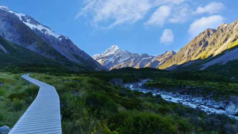 Hooker_Valley_Track_тАУ_Alpine_Walking_Trail_02