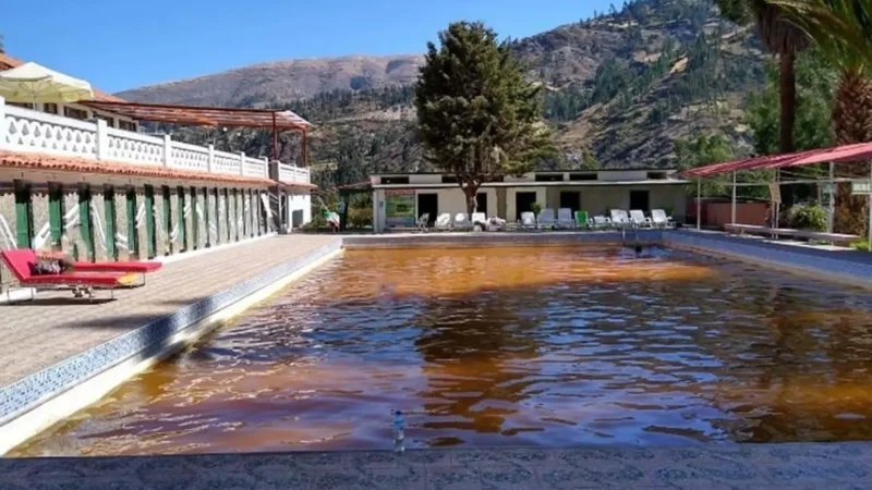 Hot_Springs_Nearby_–_Natural_thermal_baths__01