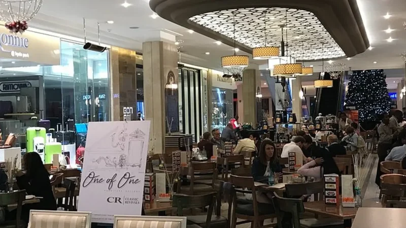 Hyde_Park_Corner_тАУ_Luxury_retail_center_06