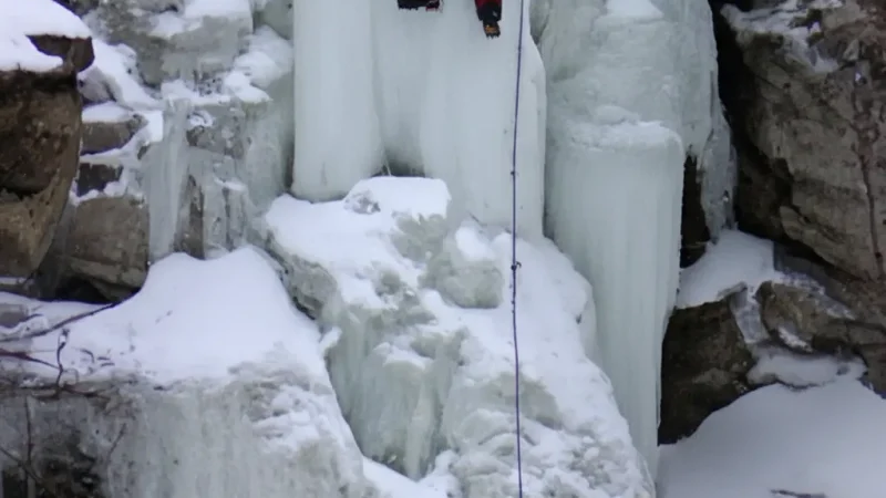 Ice Climbing Areas – Frozen Waterfalls(6)