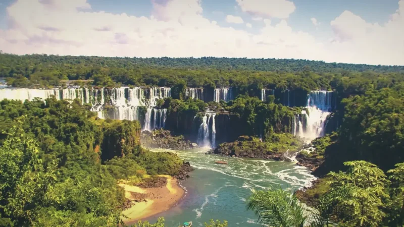 Iguaçu National Park – Protected rainforest area(2)