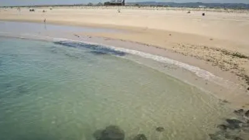 Ilha Deserta Beach – Remote and natural island beach(1)