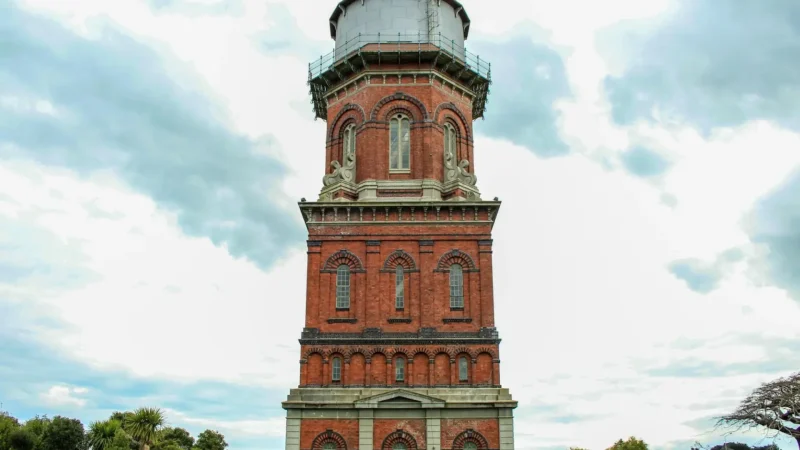 Invercargill_Water_Tower_тАУ_Historic_landmark_01