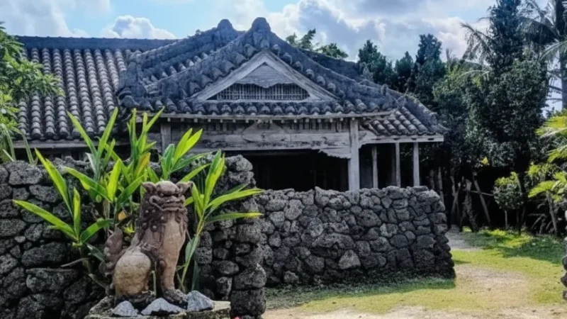 Ishigaki Yaima Village (traditional culture)(2)