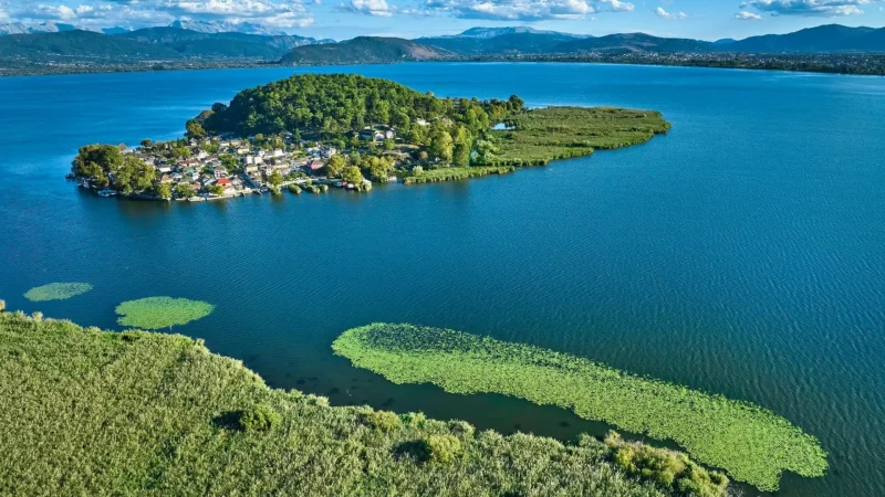 Island_of_Ioannina_02