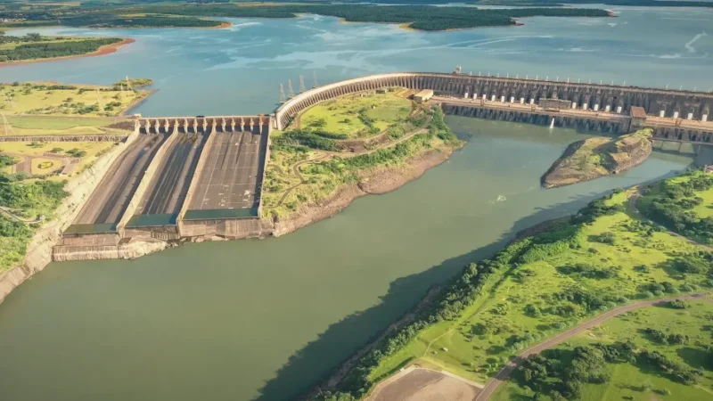 Itaipu Dam – Massive hydroelectric structure(3)