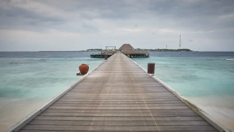 Jetty Viewpoint – Scenic ocean & boat views(2)