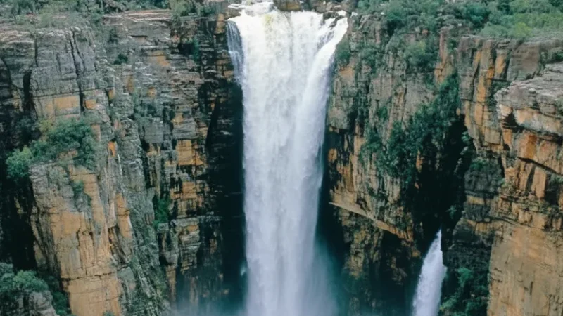 Jim Jim Falls – Large Waterfall and Plunge Pool(3)
