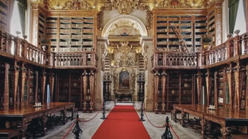 Joanina Library – Ornate baroque library(5)
