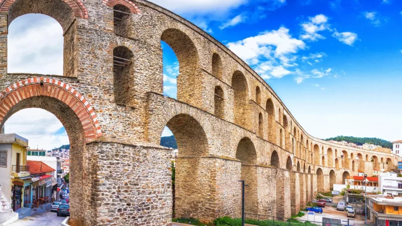 Kamares_Aqueduct_01