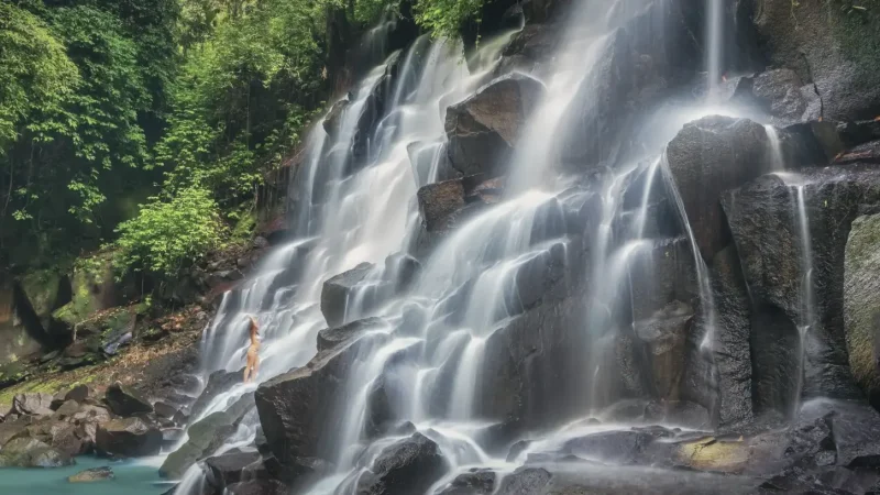 Kanto Lampo Waterfall(1)