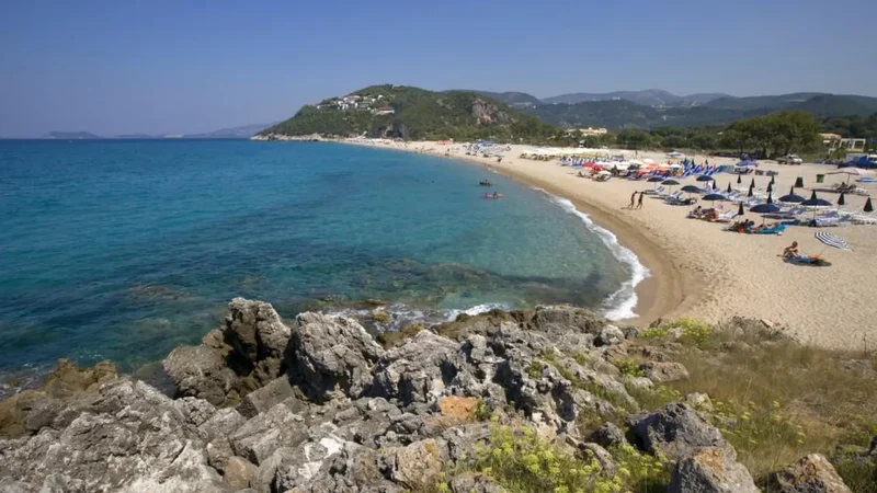Karavostasi_Beach_(nearby)_04