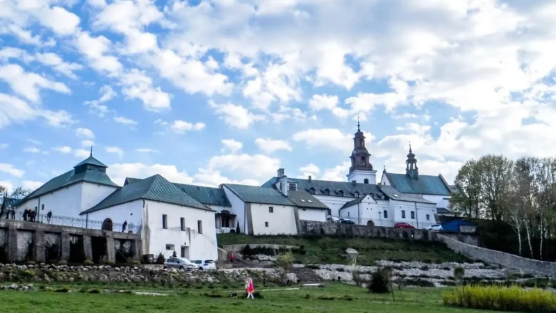 Karczówka_Monastery_03