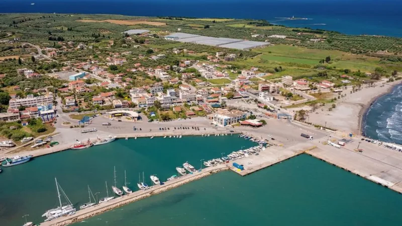 Killini_Port_05