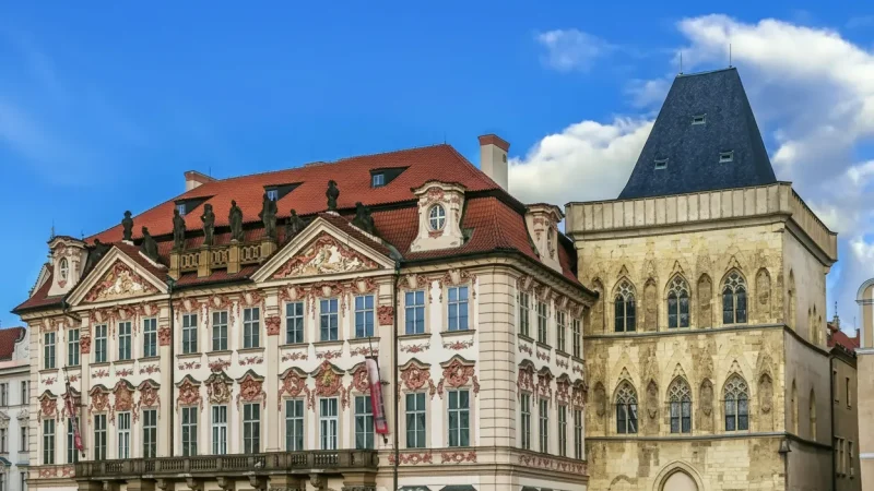 Kinsky Palace – Historic Palace(3)