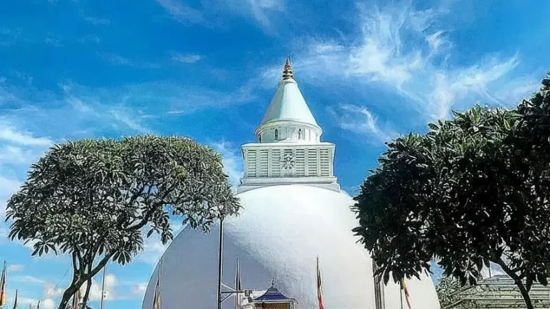 Kiri Vehera Stupa1