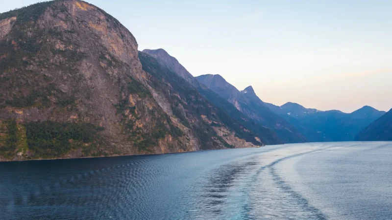 Kjerag – Sunset Cliff Views(3)