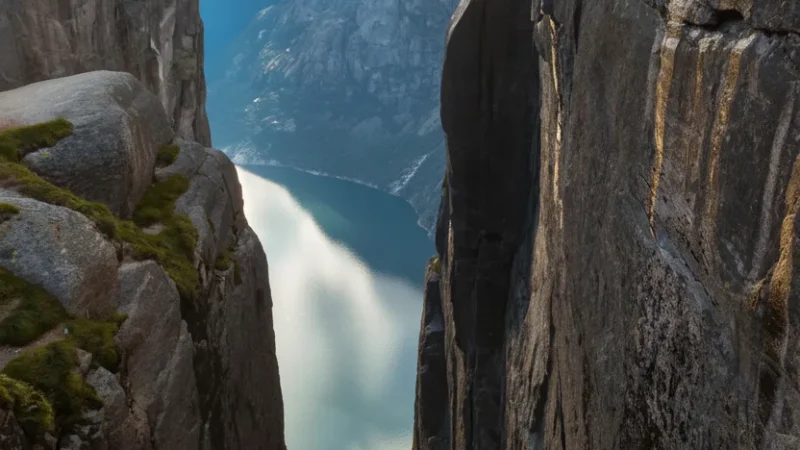 Kjeragbolten – Iconic Suspended Rock Viewpoint(1)
