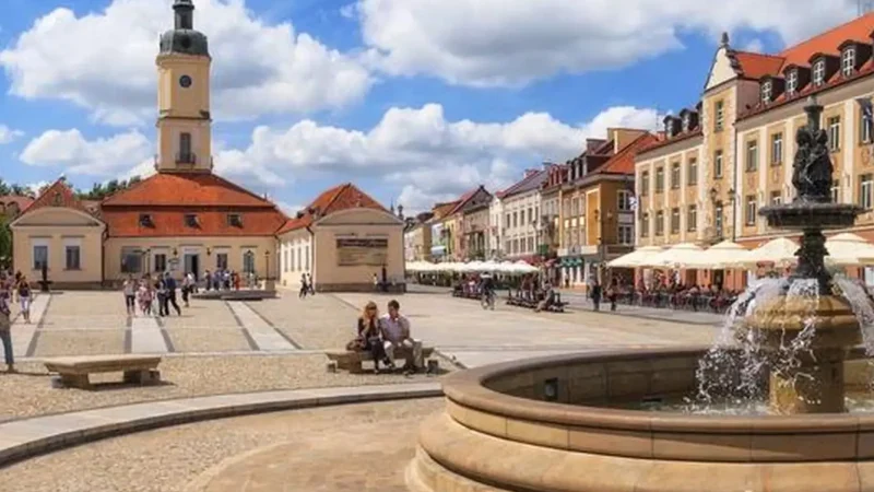 Kościuszko_Market_Square_02