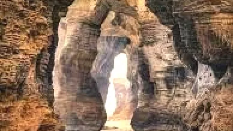 La Catedral Rock Formation – Natural coastal formatio(5)