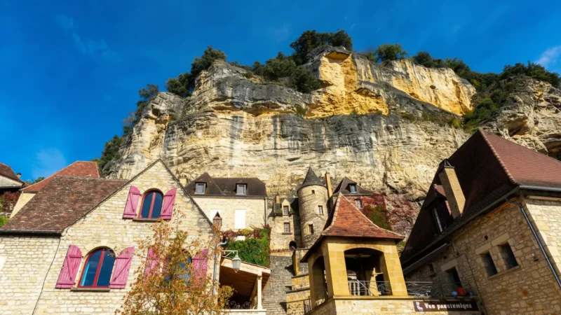 La Roque-Gageac – Riverside village built under cliffs(5)