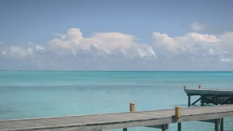 Lagoon Viewpoint – Calm turquoise waters perfect for relaxing(5)