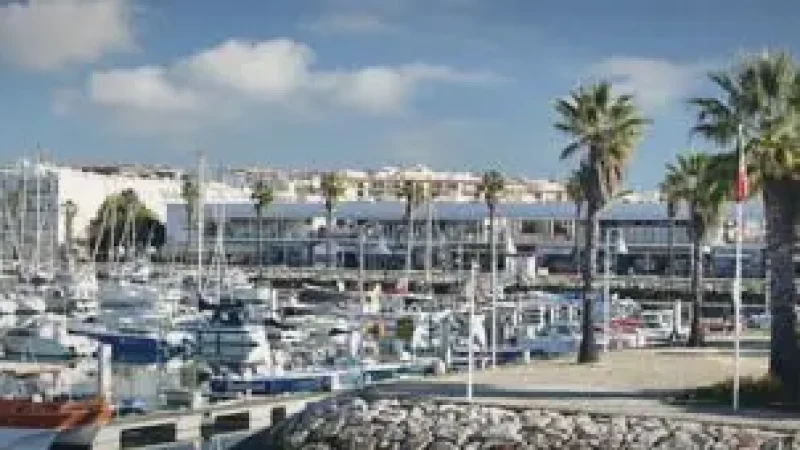 Lagos Marina – Waterfront & boats(5)