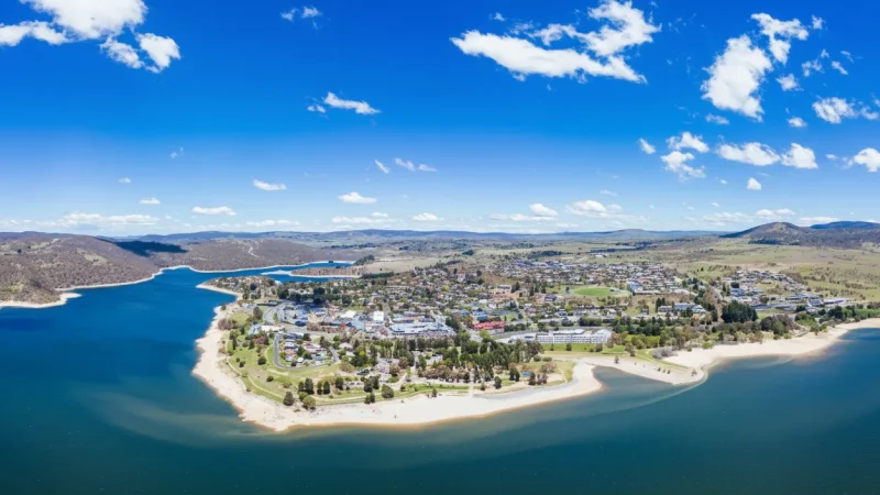 Lake Jindabyne – Lakeside views and activities(3)
