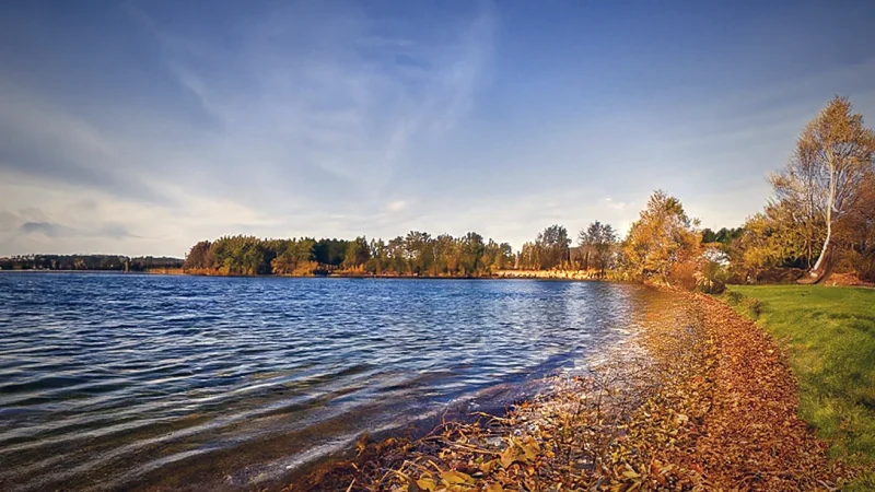 Lake Ukiel(1)