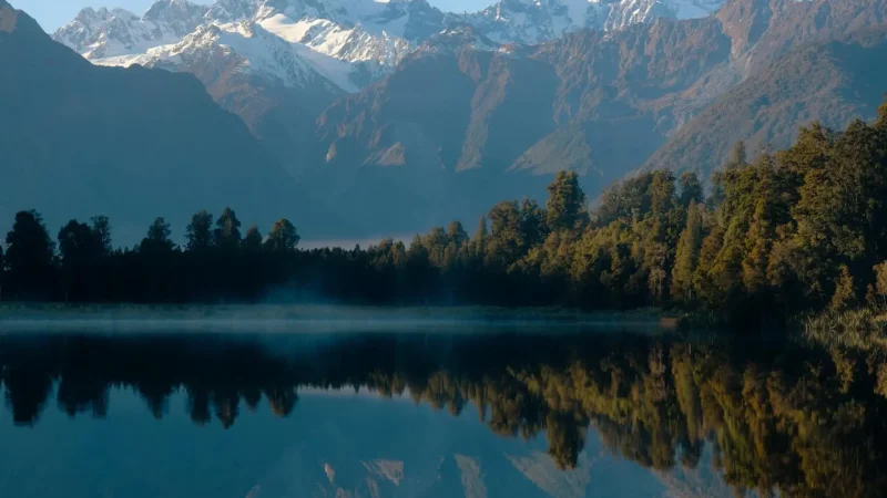Lake_Matheson_тАУ_Mirror_reflections_05