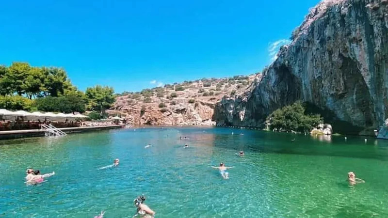 Lake_Vouliagmeni_02