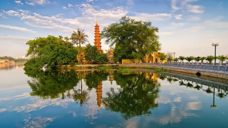 Lakeside Urban Area – Modern Lakeside Promenade(2)