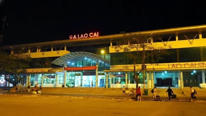 Lao Cai Train Station(2)