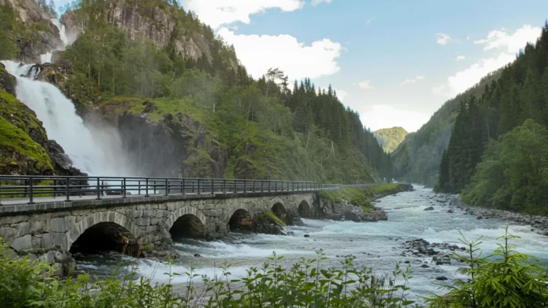 Låtefossen Waterfall(6)