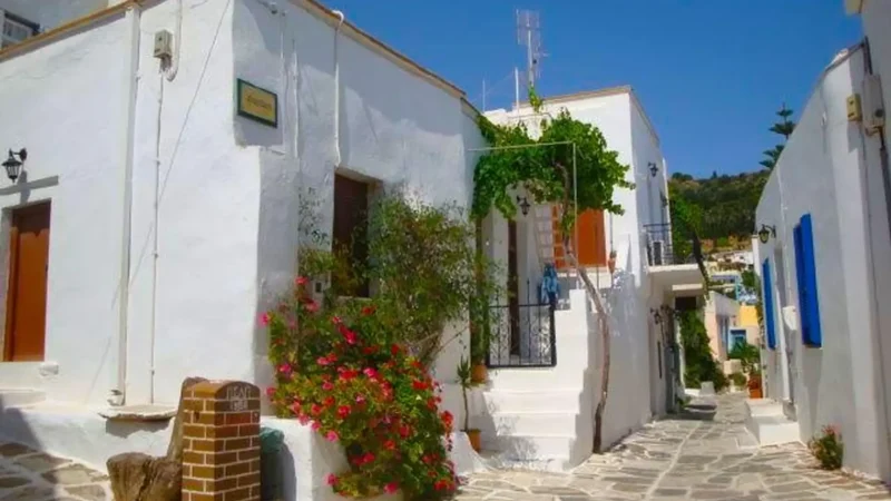 Lefkes_Village_03