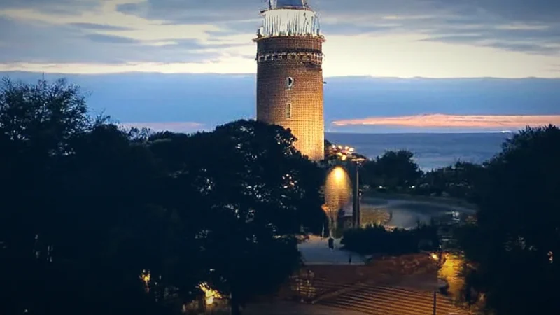 Lighthouse(4)