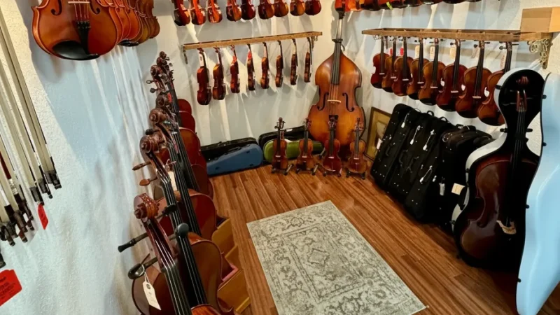 Local Classical Music Shops – Salzburg Old Town(4)