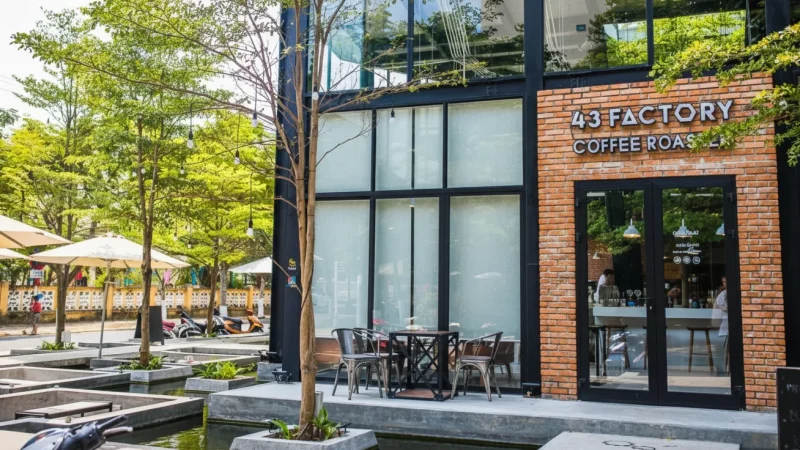 Local Coffee Shops (Da Nang style)(5)