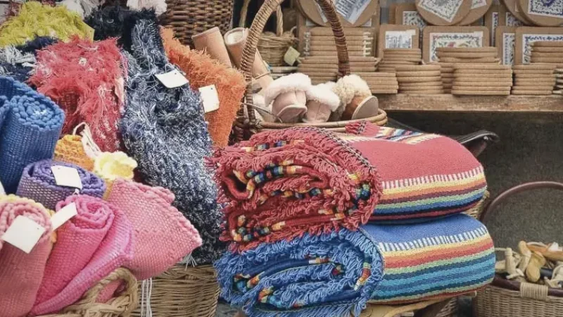 Local Craft Shops – Handmade products(4)