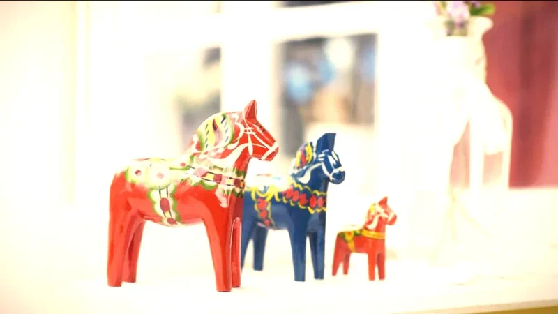 Local Handicraft Shops – Regional crafts(6)
