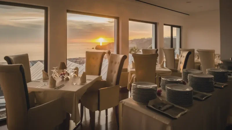 Local Seafood Restaurants(3)