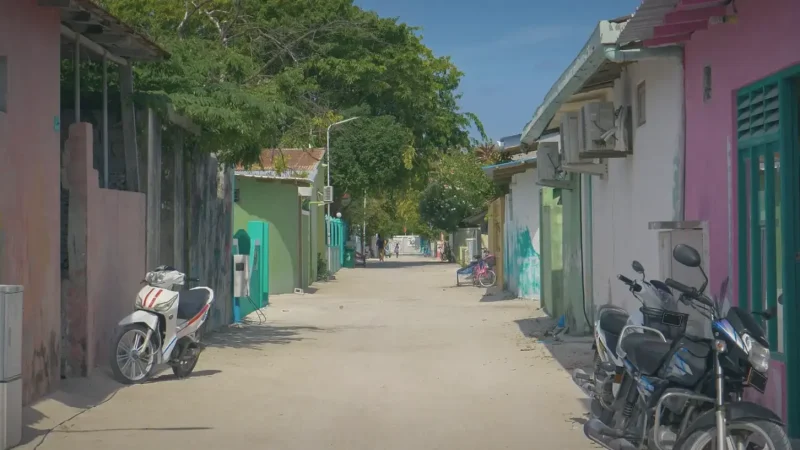 Local Streets & Village – Traditional Maldivian lifestyle(1)