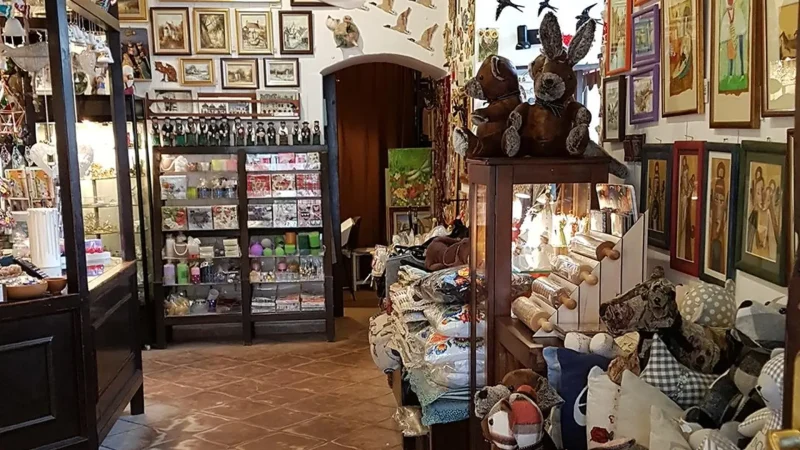 Local_Craft_Shops_06