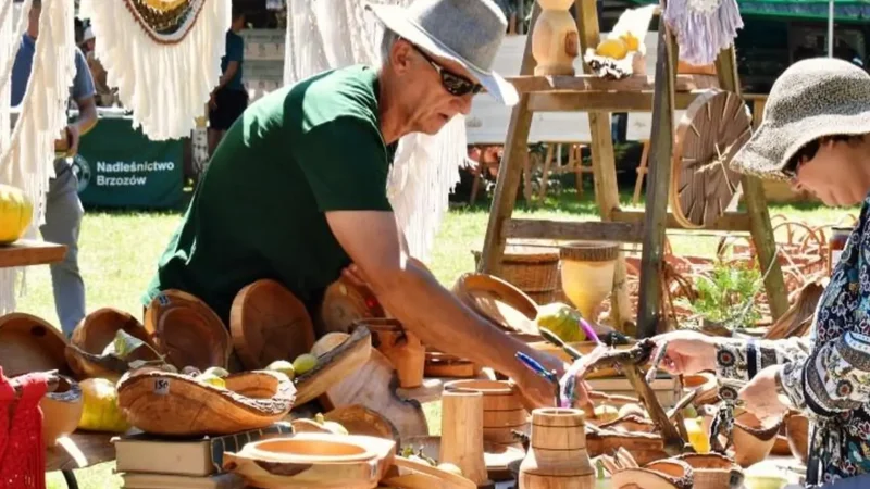 Local_Craft_Stalls_01
