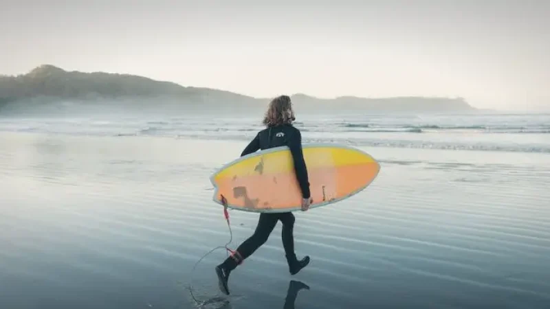 Long Beach – Wide sandy beach (Surfing)(1)