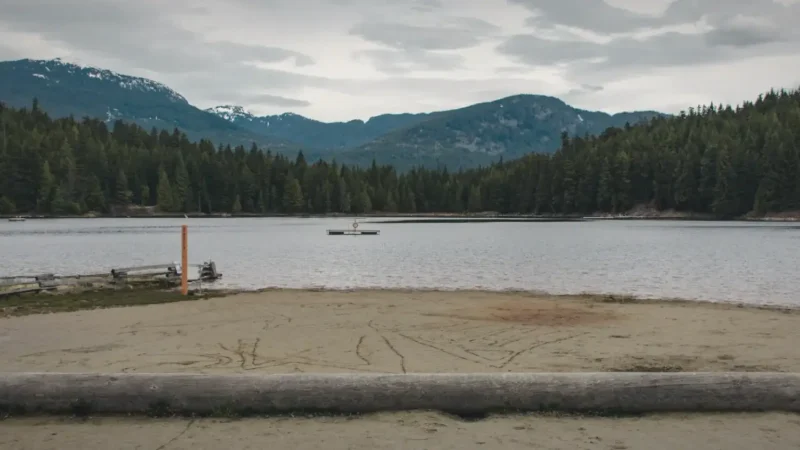 Lost Lake – Walking trails and swimming area(4)